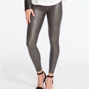 Spans Faux Leather Leggings NWT small