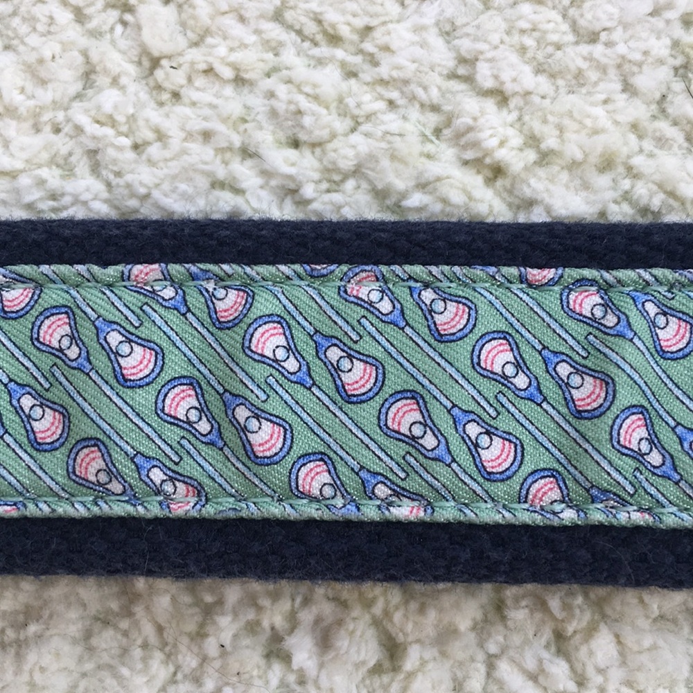 Vineyard Vines boys lacrosse belt