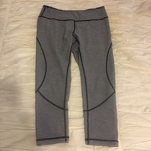 Zella Crop Leggings size Medium
