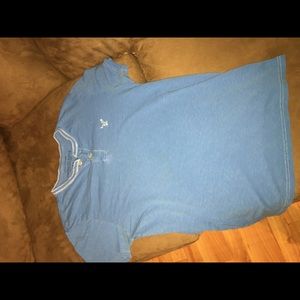 American Eagle T-shirt.