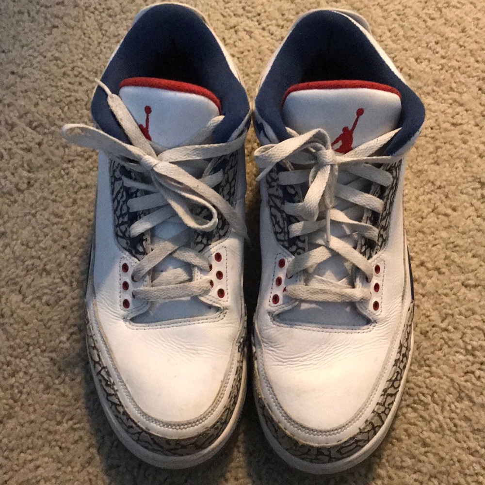 Jordan 3s Size 10.5US
