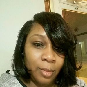 Meet your Posher, Crystal