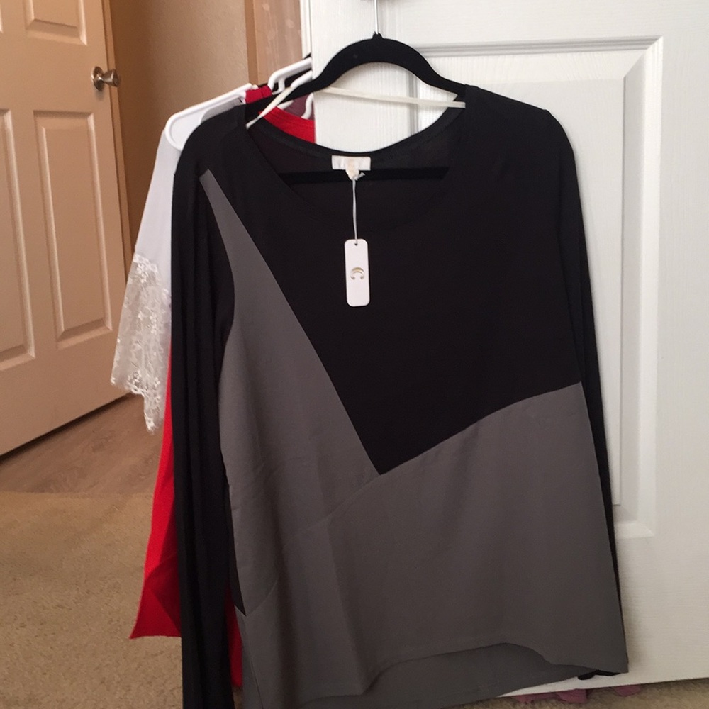 Charming Charlie geometric long sleeve