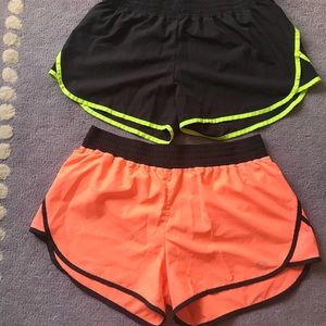 Champion short bundle. Size: Large