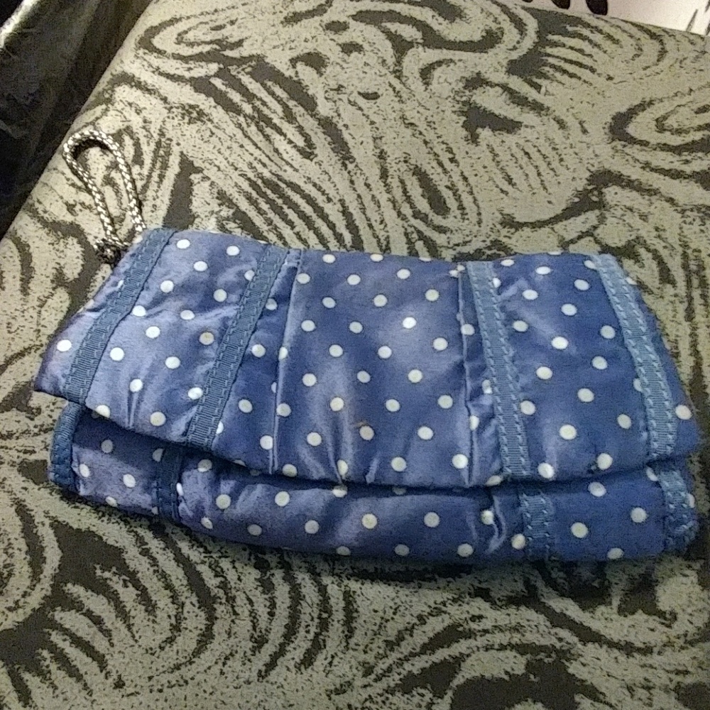 Blue with white pockadots satin clutch