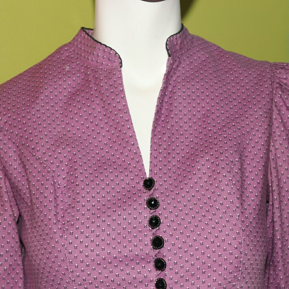 SOLD!!Vicotorain  floral Dress Women's Petites - Picture 2 of 8
