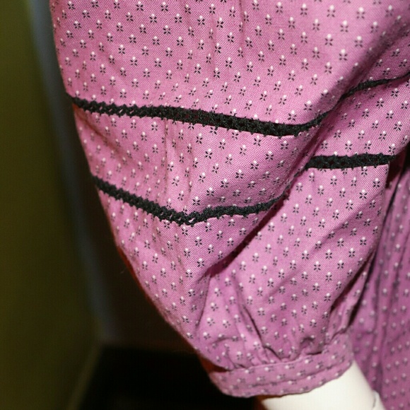 SOLD!!Vicotorain  floral Dress Women's Petites - Picture 6 of 8