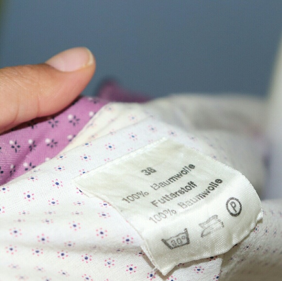 SOLD!!Vicotorain  floral Dress Women's Petites - Picture 8 of 8