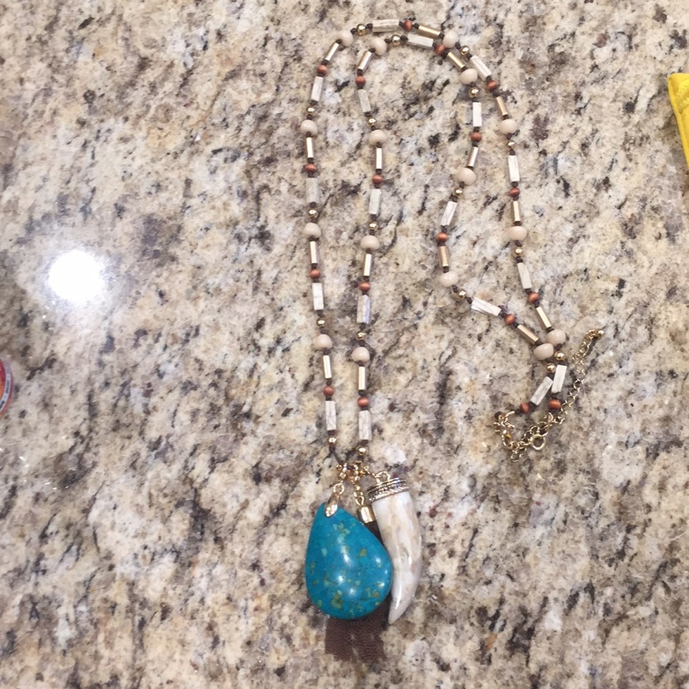 Premier necklace! Never worn-gorgeous!