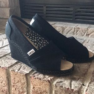 Toms Black Wedge Heels