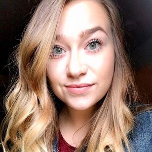 Meet your Posher, Brooke