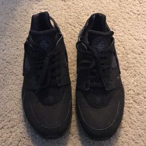 Black Huaraches 10.5 Men