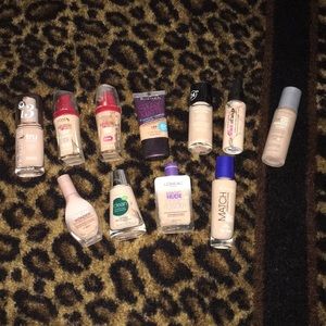 Lot of 11!!!!! makeup foundations