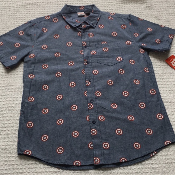 Marvel Captain America Button-Down Shirt Men's New - Picture 2 of 7