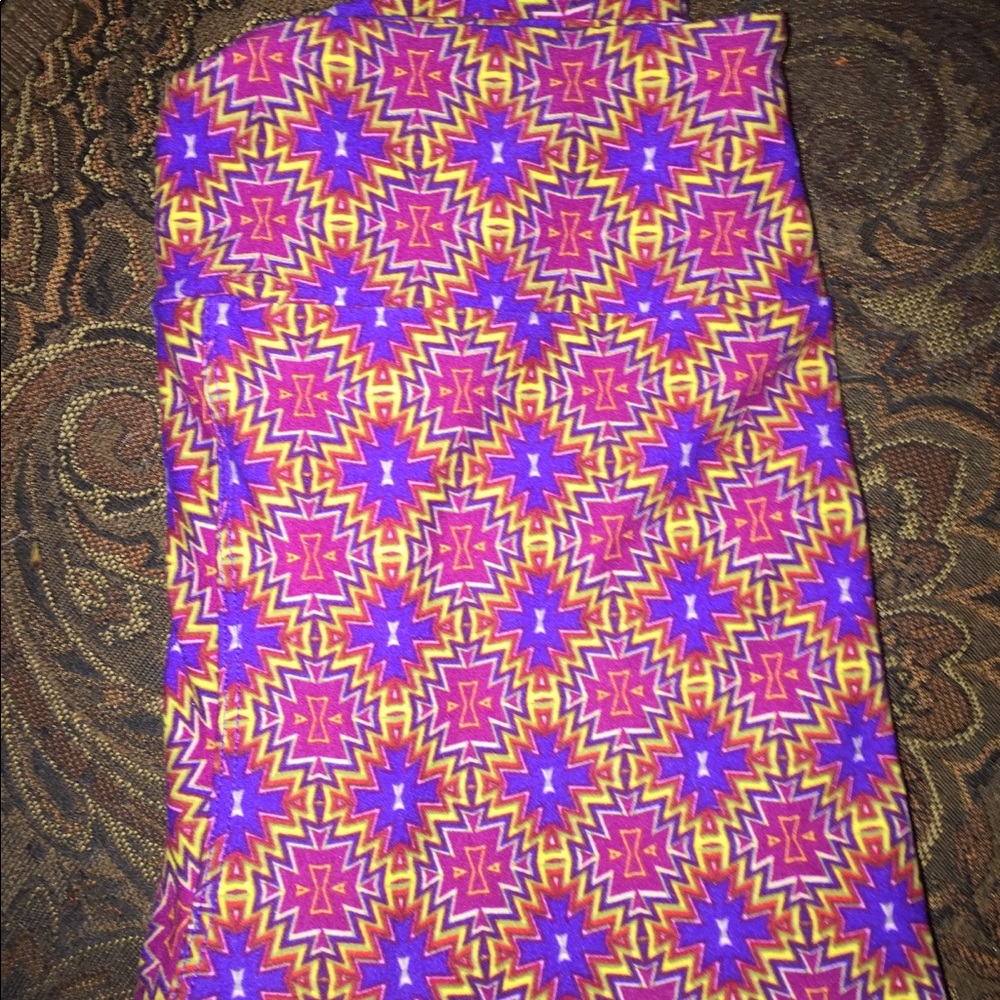 Lularoe OS leggings new never worn