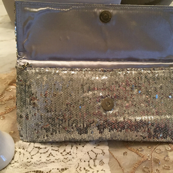 Silver Sequined Envelope Bag - Picture 3 of 3