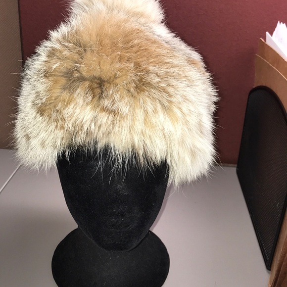 Accessories - Genuine fur hat