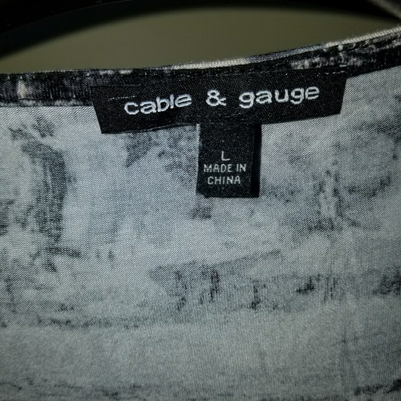 Top - Picture 3 of 3