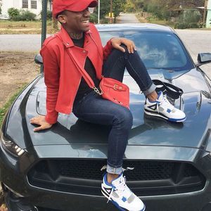 Meet your Posher, Derek