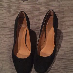 Franco Sarto suede pump