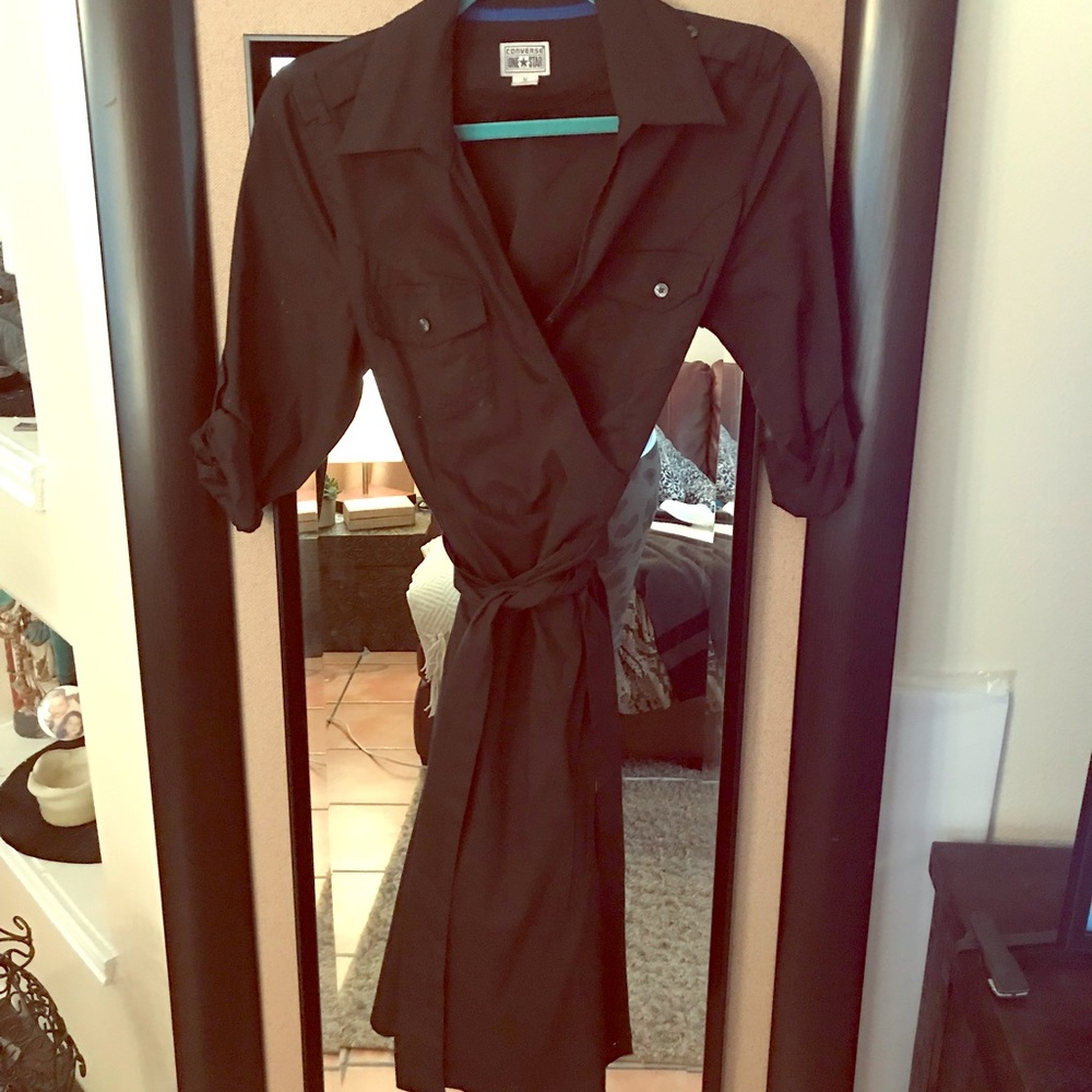❤️Black Converse wrap dress Medium ❤️