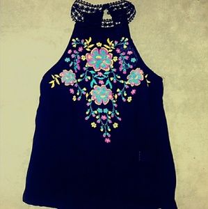 🎉HOST PICK🎉 Black embroidered halter top