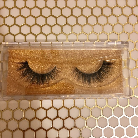 💜Irene💜 Luxury 3D Mink Faux Eyelashes - Picture 1 of 2
