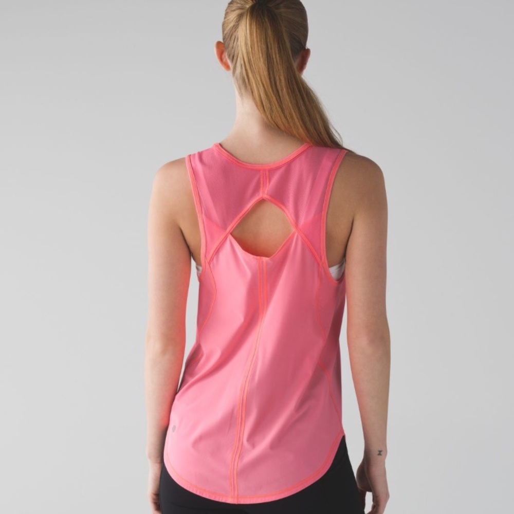 Lululemon flash lite sculpt tank size 6