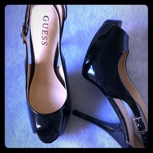 Guess size 7 open toe black pumps