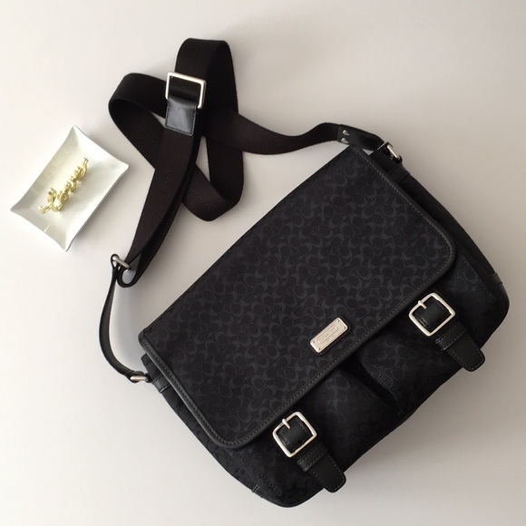 Coach Handbags - Coach Signature Messenger Bag