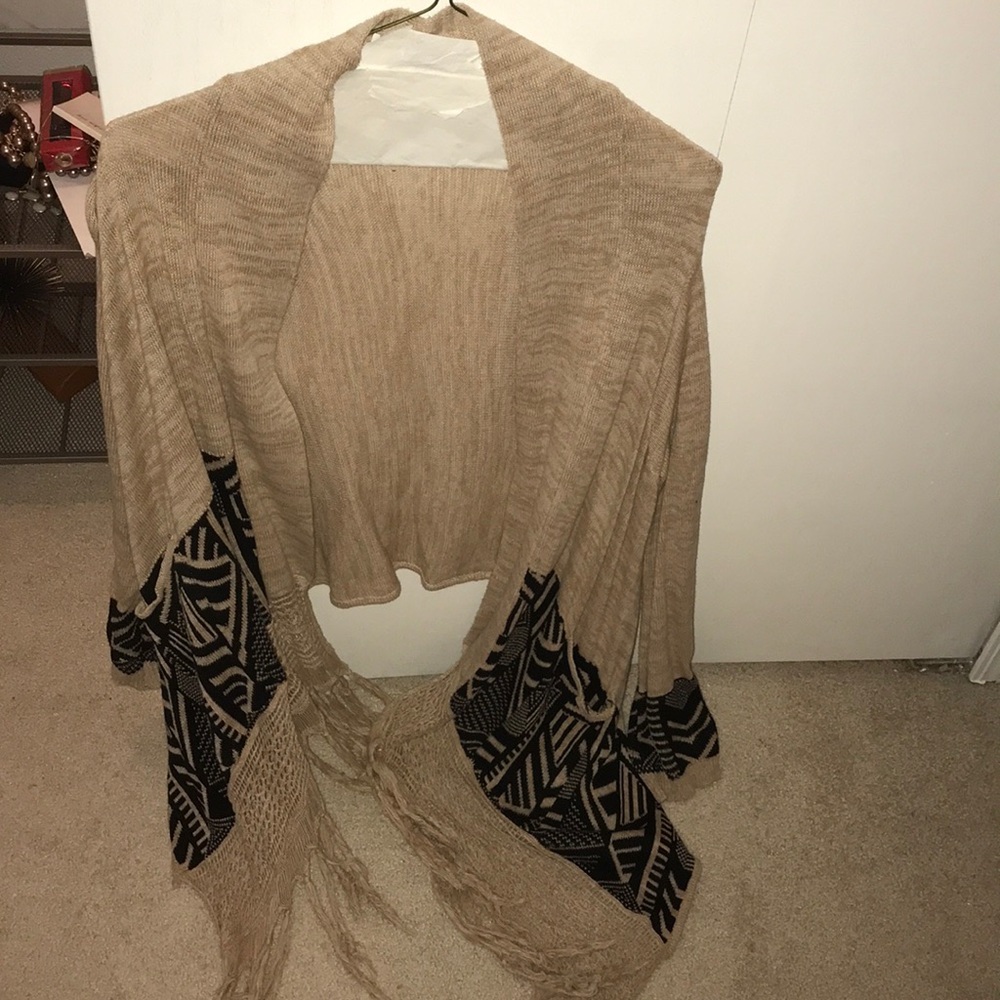 Sweater with fringe