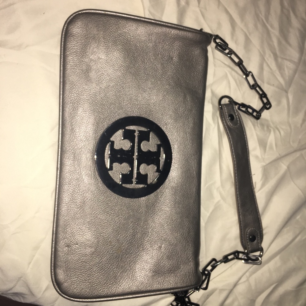 Tory burch clutch