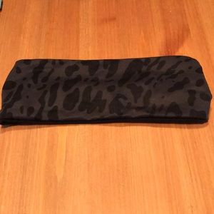 Reversible lululemon headband