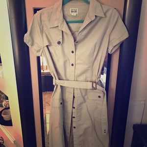 ❤️Converse Medium khaki Dress with belt❤️