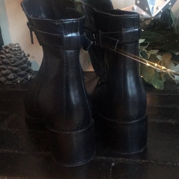 Genuine leather black boots! Perfect for holidays! - Picture 6 of 8