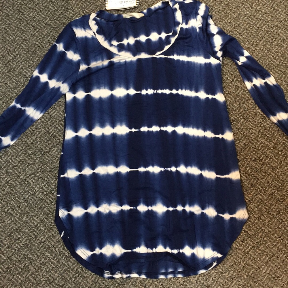 TEE FOR THE SOUL SHIRT BNWT SZ SMALL
