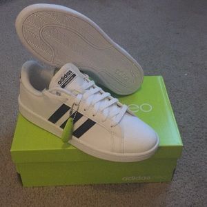 HUGE SALE🔥 TODAY ONLY ADIDAS NEO CF ADVNTG CLEAN