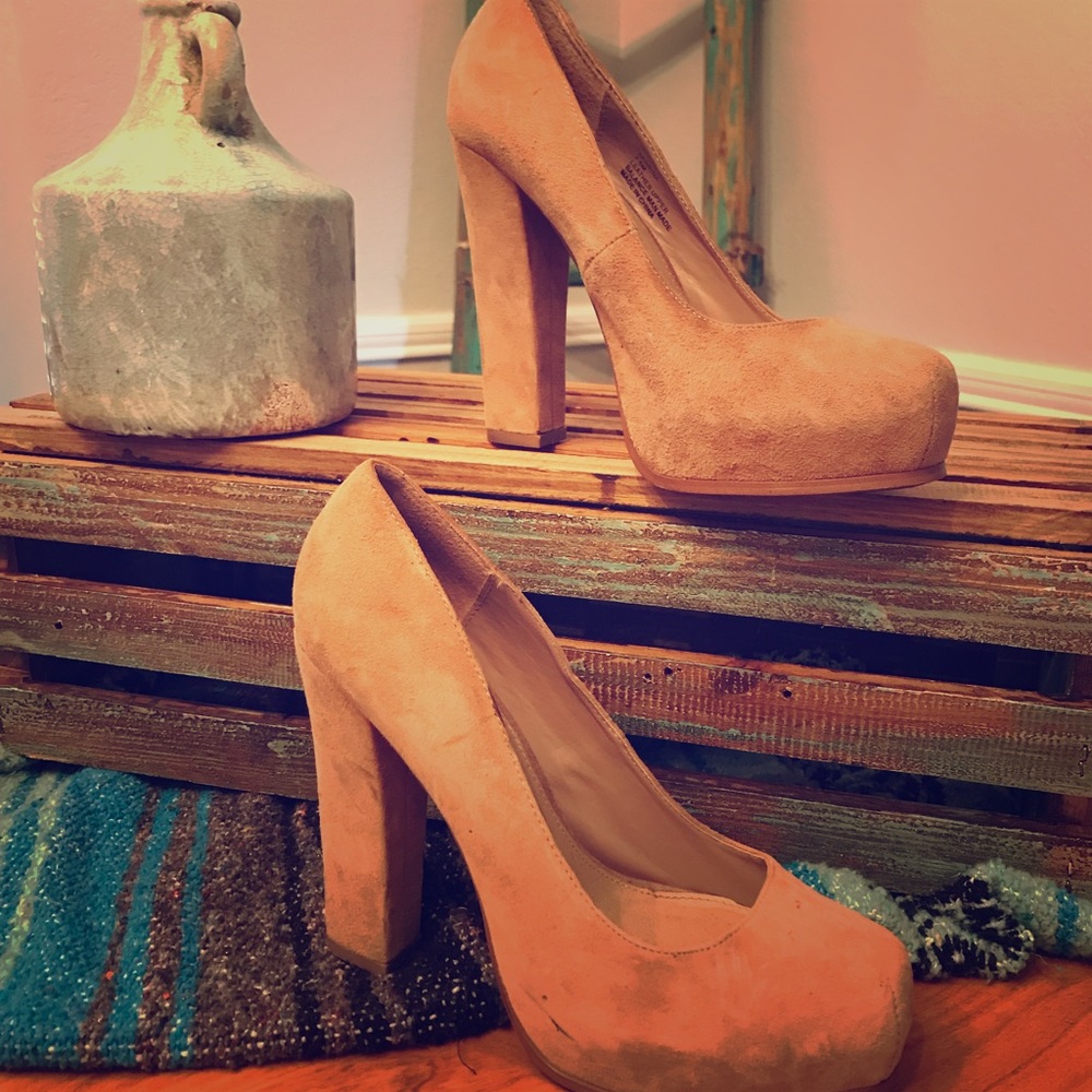 Steve Madden Suede ‘Sabrina’ Pumps