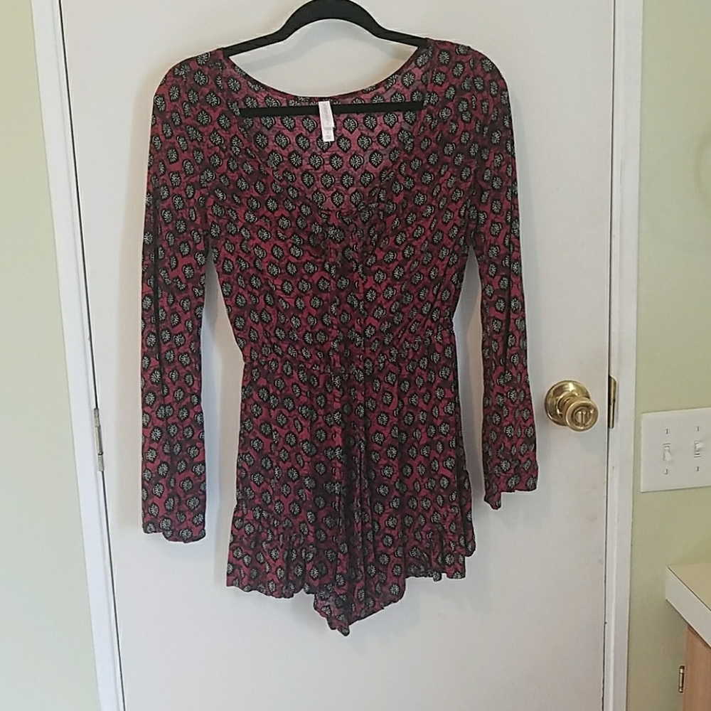 Red/black romper