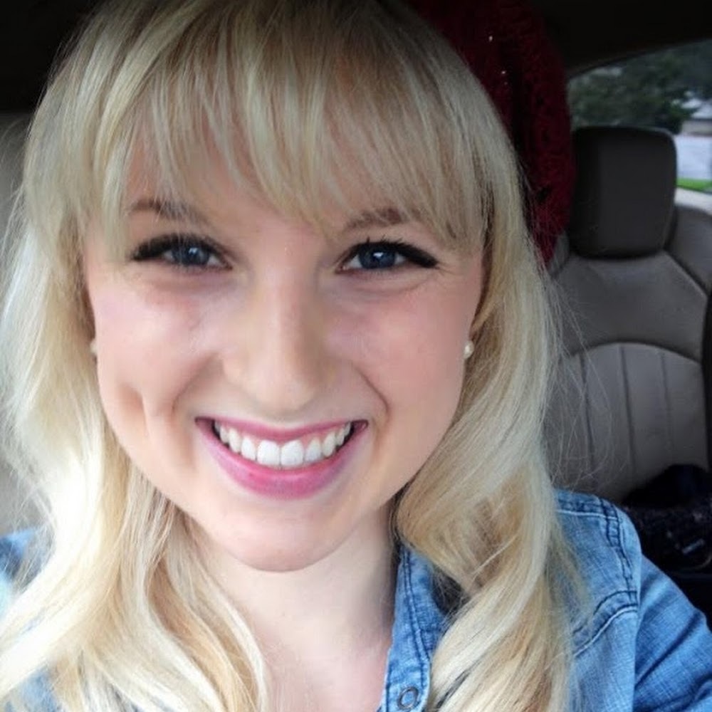 Meet your Posher, Abigail