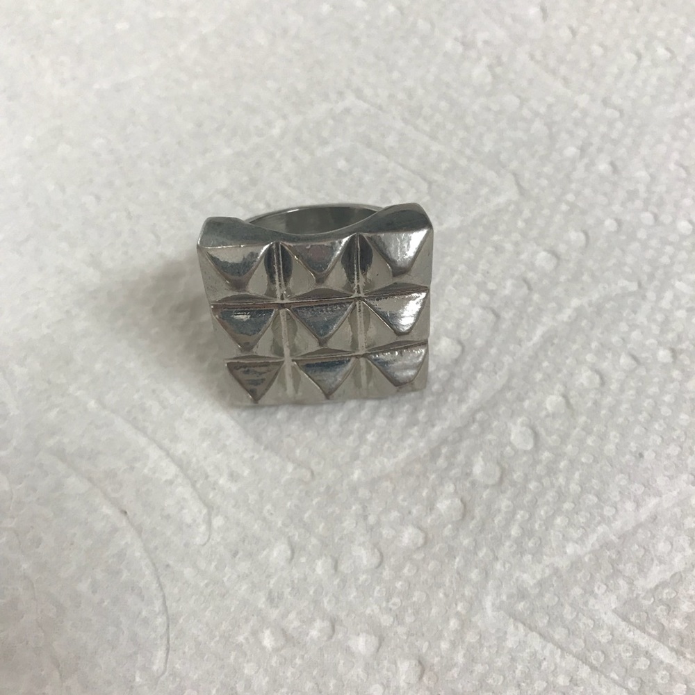 Spike ring (size 8)
