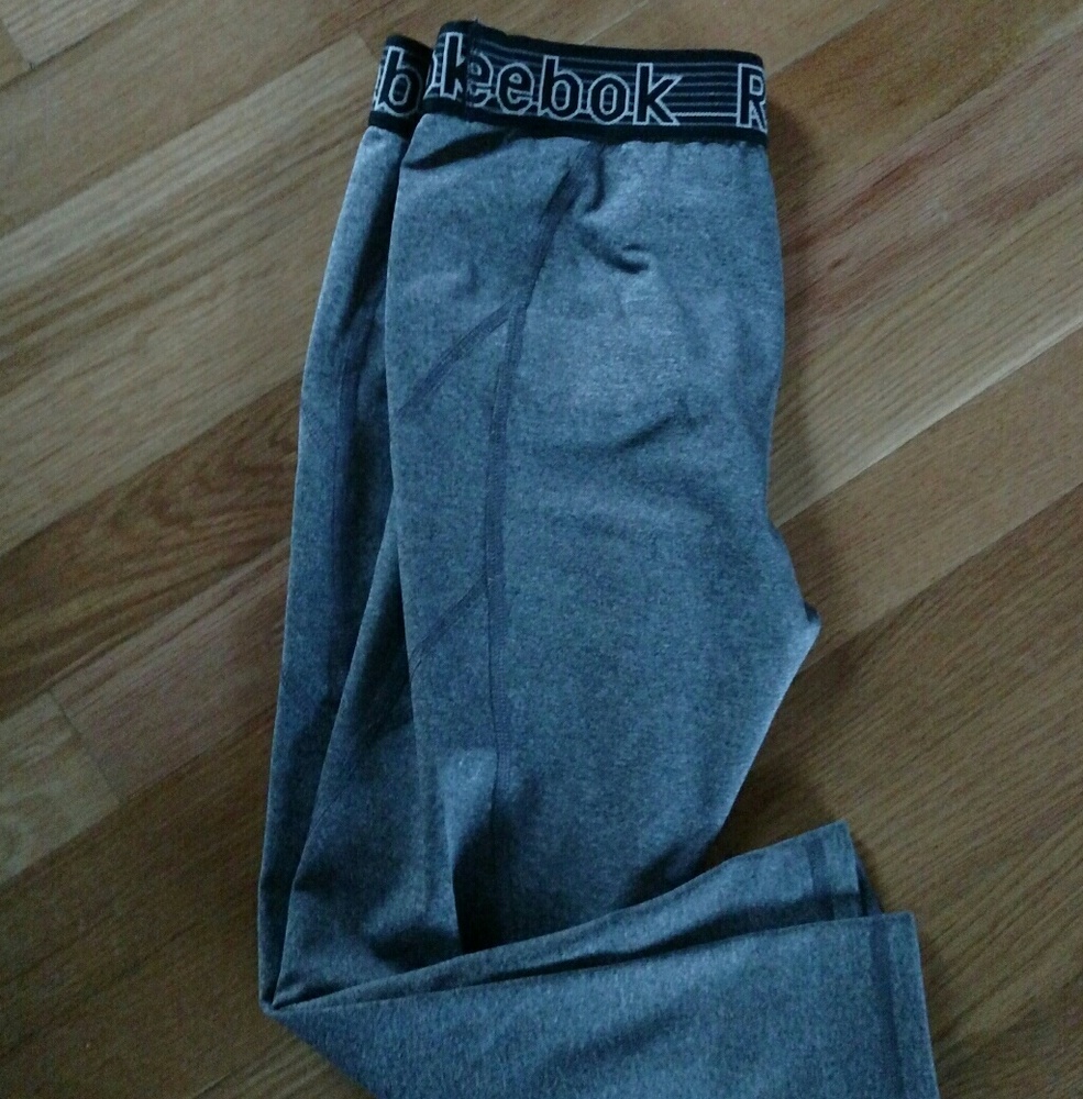 Reebok Crop Leggings NWOT Grey Size Small