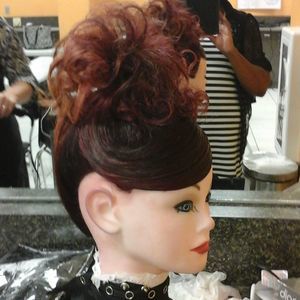 Meet your Posher, Twilar