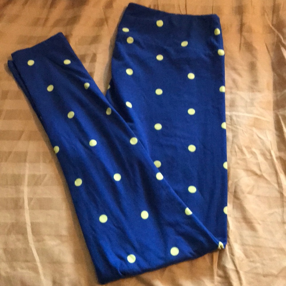 LuLaRoe Tall & Curvy Leggings
