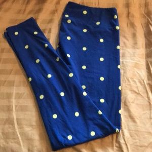 LuLaRoe Tall & Curvy Leggings