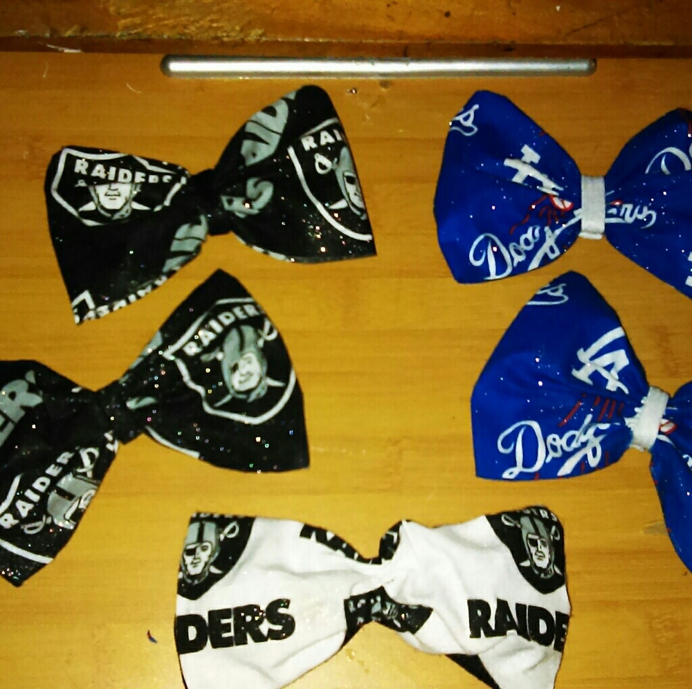Sporty bows