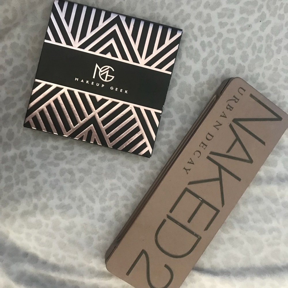 Manny MUA MG eyeshadow Palette w/ Naked 2 Palette