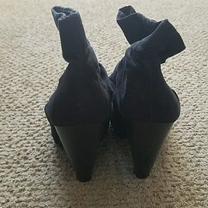 chinese laundry craze bootie white