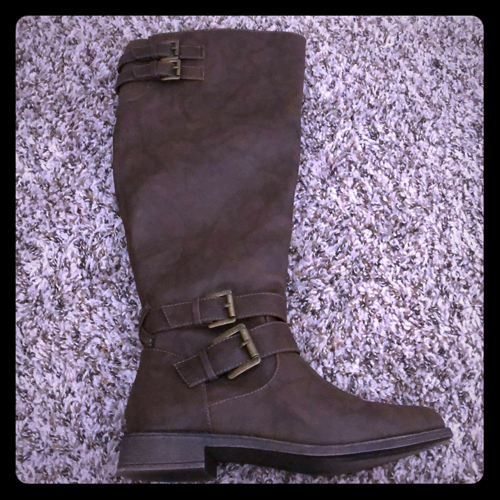 Brown winter riding boots
