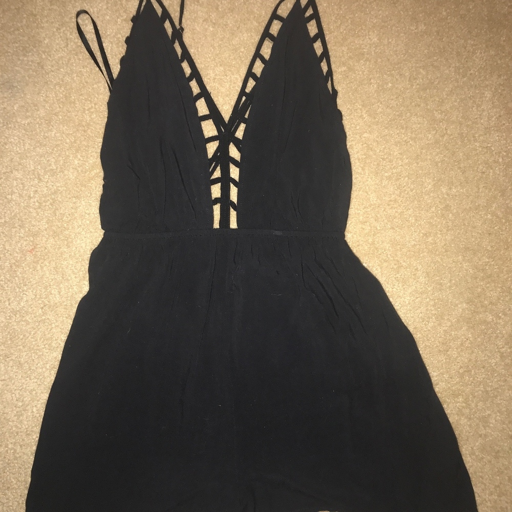 Staring at stars romper (Black)